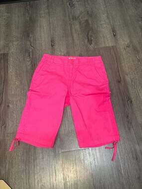 Caribbean Joe Women's Hot Pink Cargo Style Bermuda Shorts Size 8